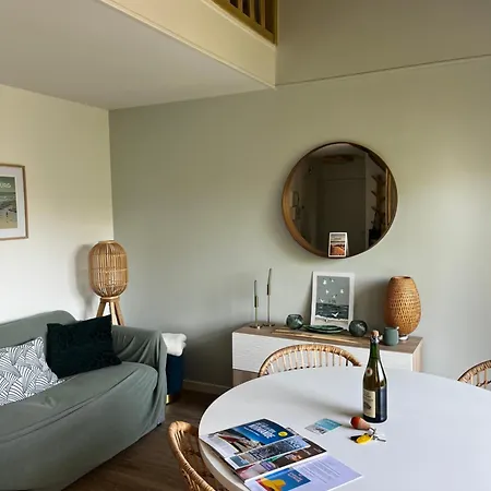 Duplex Entre Terre Et Proche Avec Balcon *