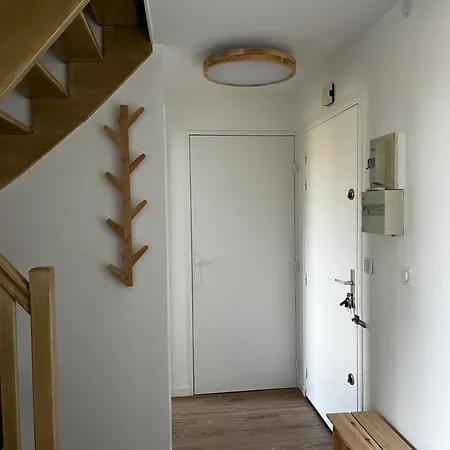 Апартаменты Duplex Entre Terre Et Proche Avec Balcon Кабур